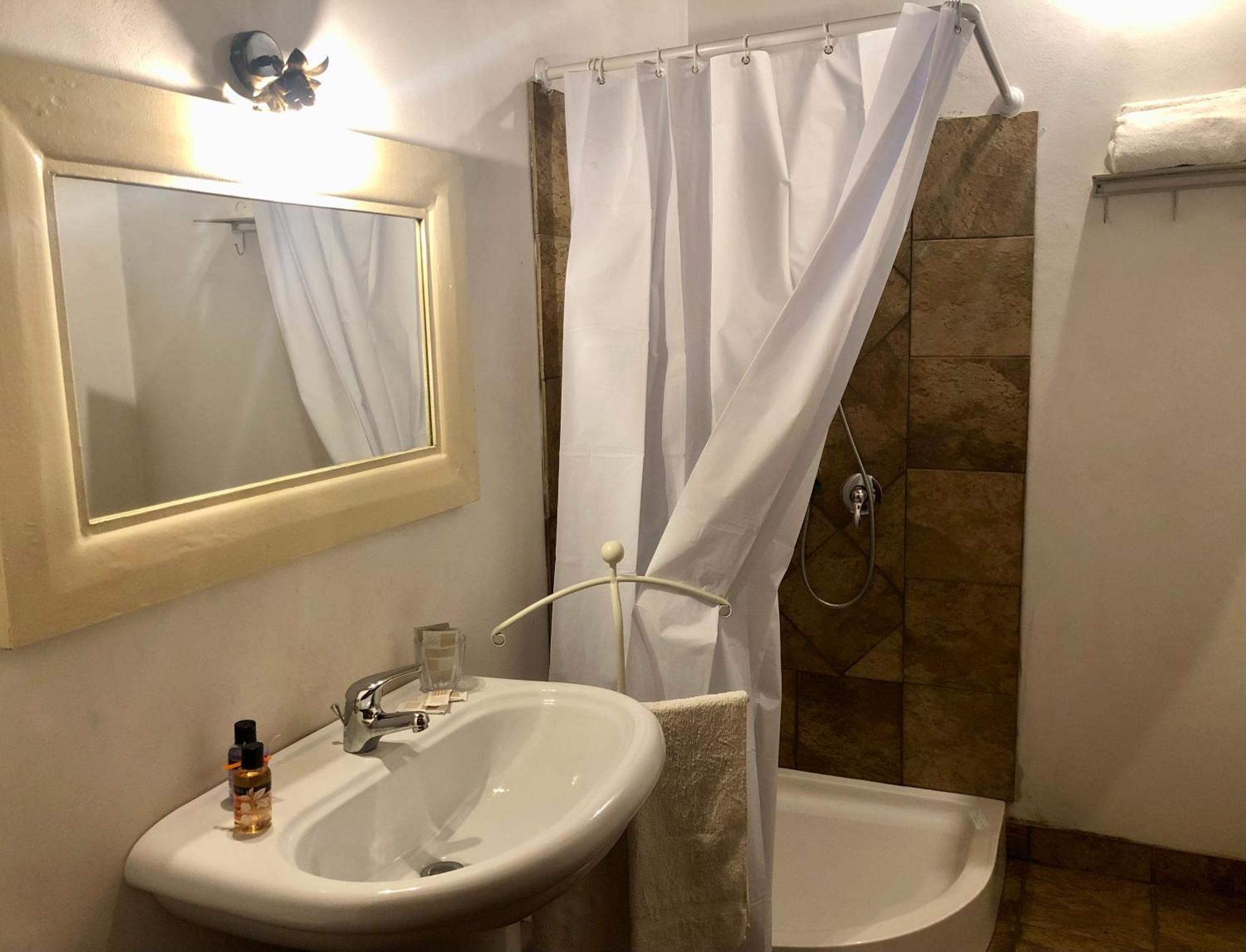 Casale Fedele Family Relax B&B Vicino Al Borgo 龙奇廖内 客房 照片
